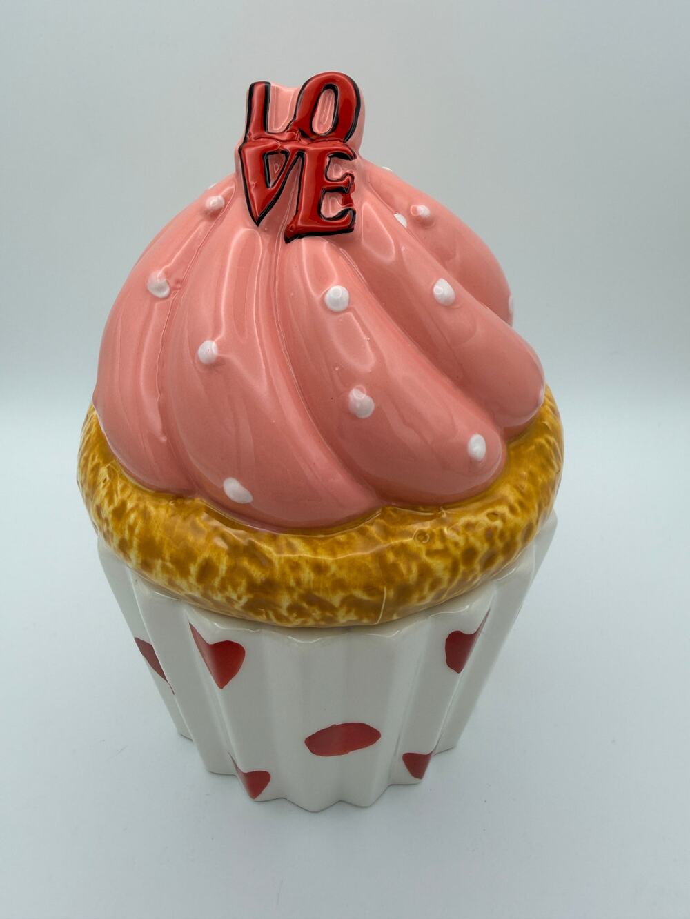David's Cookies Cupcake Cookie Jar 7" Hearts with LOVE on Top Pink & Red VTG